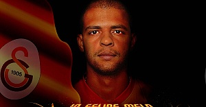 Felipe melo hayranlarına sesini twitter'dan duyurdu