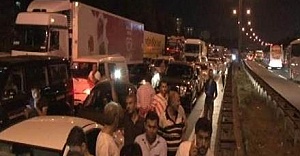Şüpheli Paket TEM'i Trafiğe Kapattı