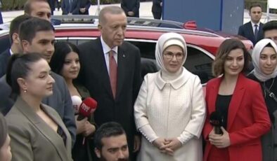 Togg’un ilk sahibi olan Emine Erdoğan aracı test etti: Yağ gibi akıyor